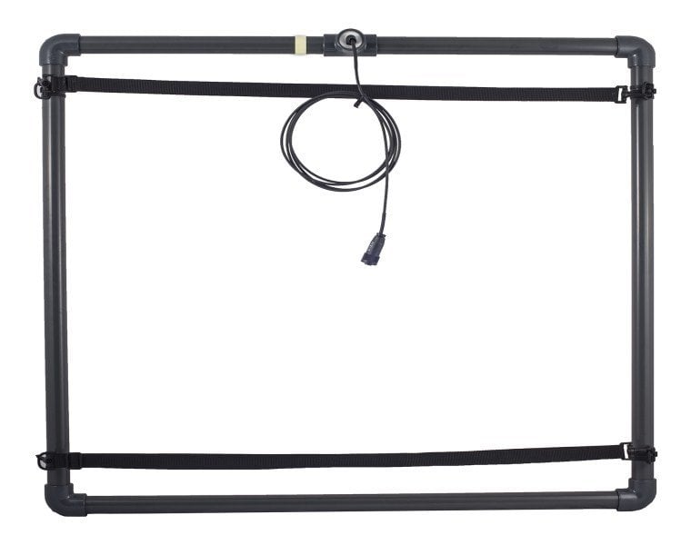 Lorenz Z1 1m x 1m Çerçeve Başlık: kablolu, demonte edilebilir ve iki adet taşıma askısı vardır