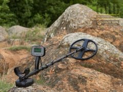 Golden Mask 6 Treasure Detector