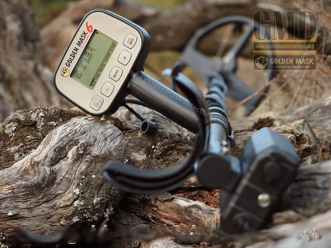 Golden Mask 6 Treasure Detector