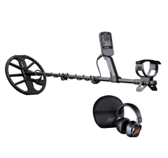 Minelab Equinox 700 Treasure Detector